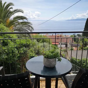 Izabela , Opatija Kroatien